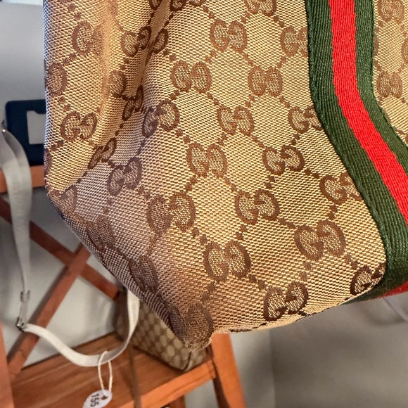 Gucci Beige Tote with Green and Red Stripes - Picture 2 of 10